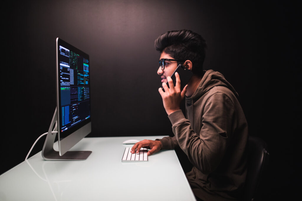 WordPress Developer Protection System Risks and Solutions 4 client developer workflow showing secure communication and project approval system in wordpress